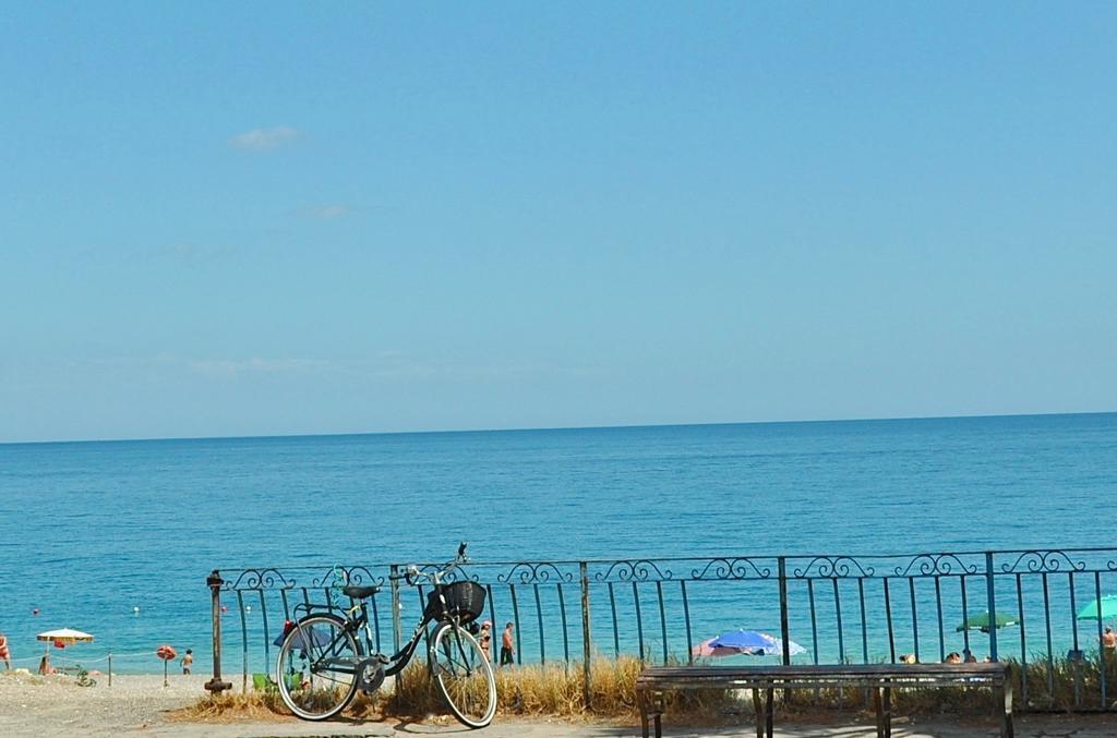 Seafront Apartments Garden House Taormina Exterior foto